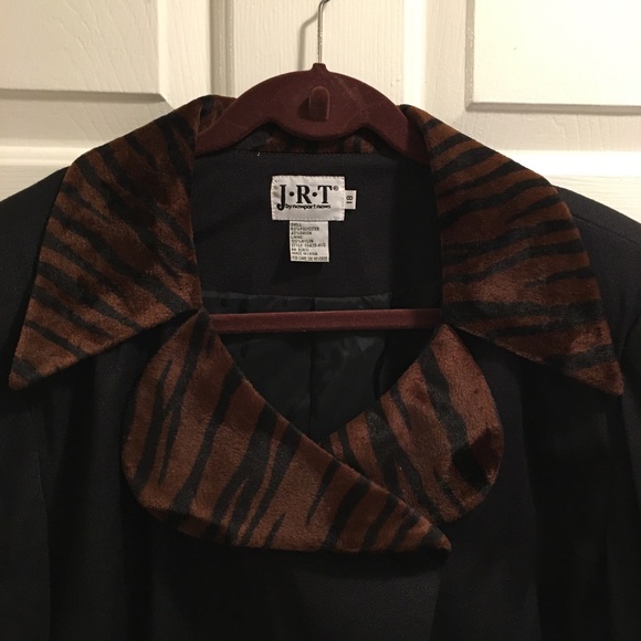 2 piece suite Black & Brown with leopard print - Picture 8 of 8